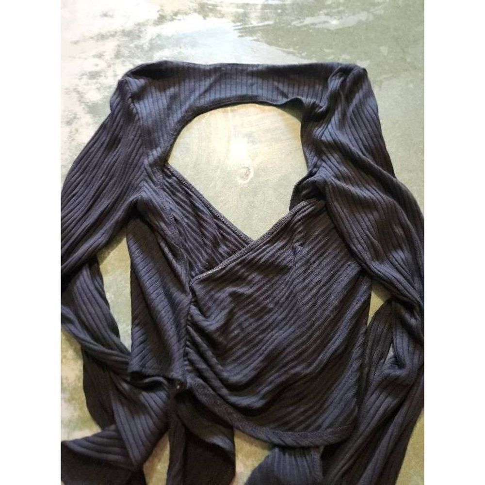 Reformation black wrap front ribbed top